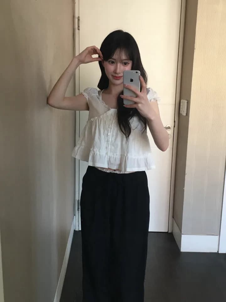 재고 있음 한국 ins 레이스 V넥 프릴 루즈핏 셔츠 상세 이미지 35