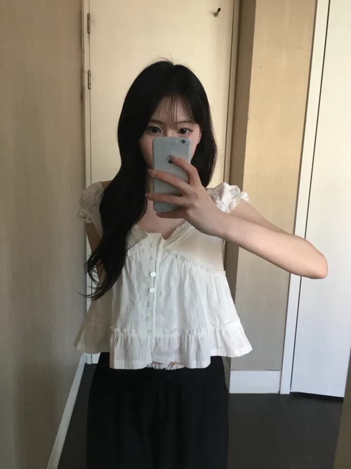 재고 있음 한국 ins 레이스 V넥 프릴 루즈핏 셔츠 상세 이미지 43