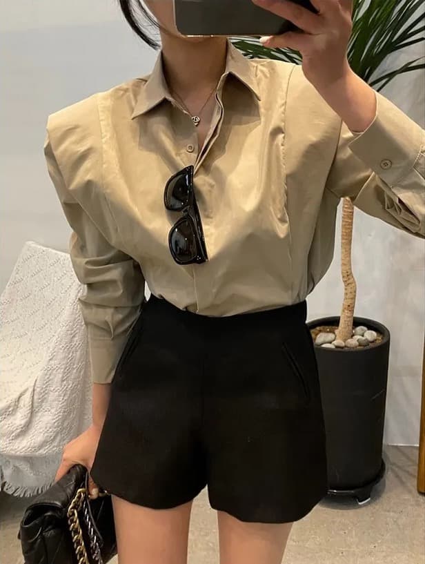 크기 있음 업데이트 레트로 미니멀리즘 폴로 칼라 어둠 버클 디자인 패치워크 프릴 루즈핏 긴팔 셔츠 맨위 상세 이미지 16