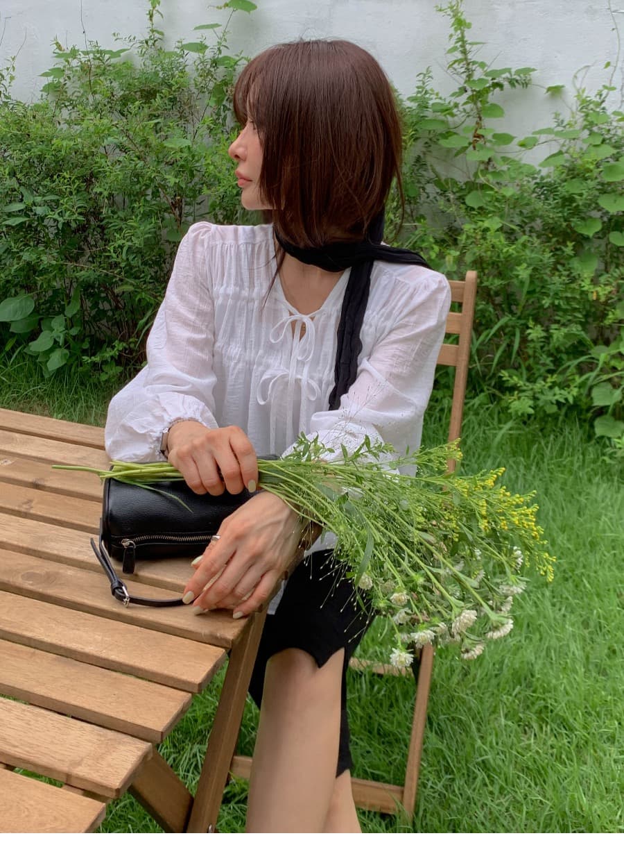 가을 한국 새로운 섹시함 V넥 펌프 로프 주름 루즈핏 캐주얼 긴팔 여성 셔츠 상세 이미지 10