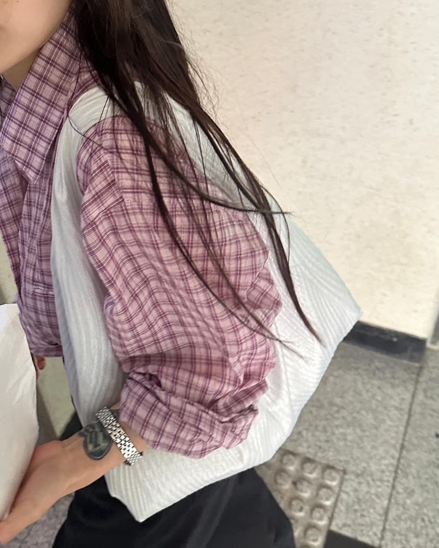 재고 있음 레트로 느긋한 바람 품격 폴로 칼라 싱글 주머니 디자인 루즈핏 슬림해 보이는 체크무늬 긴팔 셔츠 둘 색상 상세 이미지 19