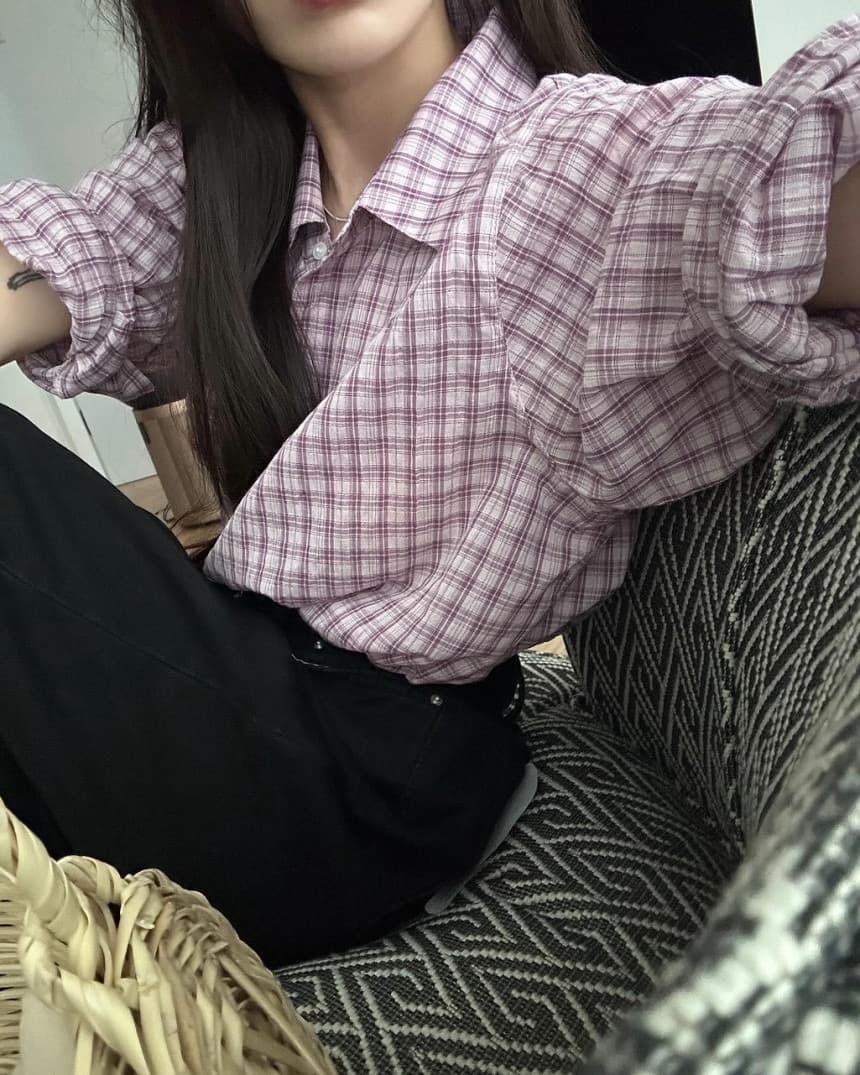 재고 있음 레트로 느긋한 바람 품격 폴로 칼라 싱글 주머니 디자인 루즈핏 슬림해 보이는 체크무늬 긴팔 셔츠 둘 색상 상세 이미지 20