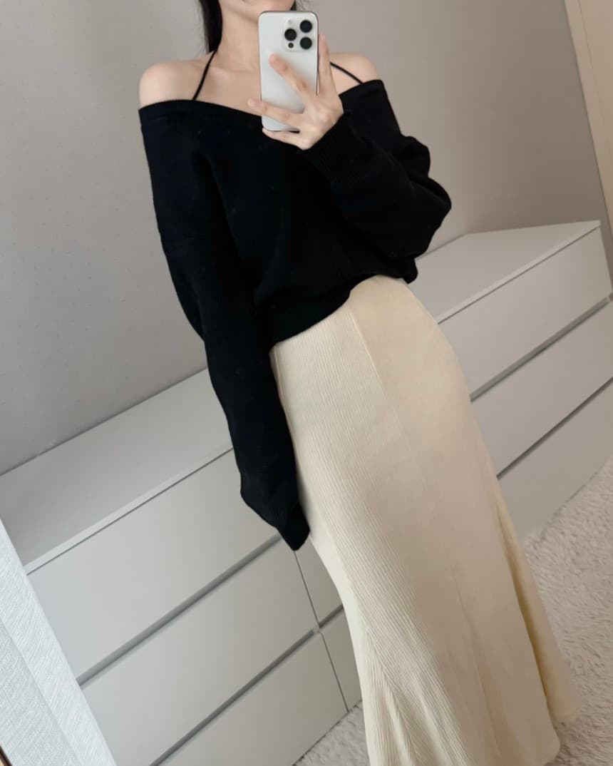 가을 새로운 chic 한국 작은 대중 디자인 센스 미니멀리즘 V넥 빛 요리 한 다용도 행침 목 둘 착용 오프숄더 니트 스웨터 여성 상세 이미지 5