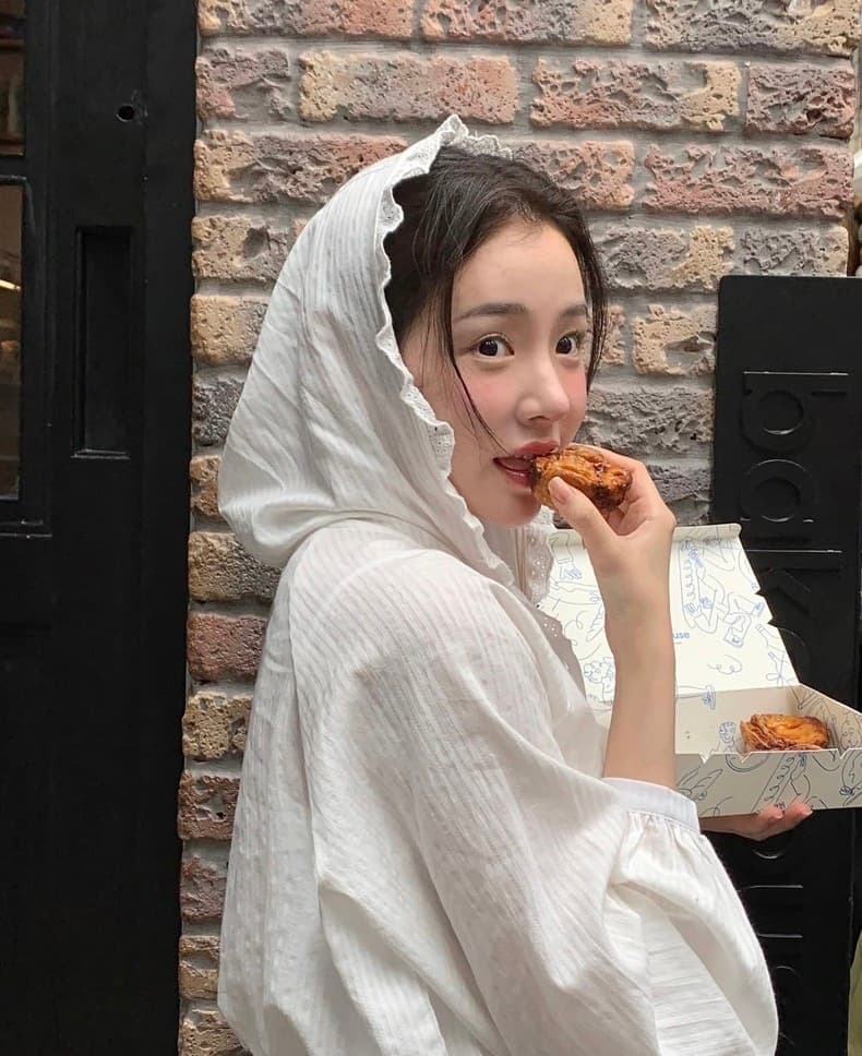 한국어 레이스 레이스 후드 부서 버클 셔츠 펀치 Chic 명중 Pleat 레이스업 긴팔 순면 여성 셔츠 상세 이미지 2