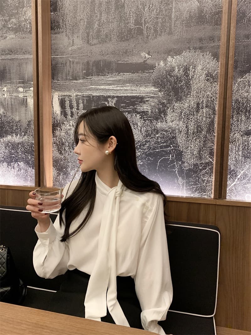한국 chic 새로운 프랑스식 디자인 센스 레이스업 긴팔 여성 셔츠 슬림해 보이는 다용도 스택 착용 셔츠 상세 이미지 38