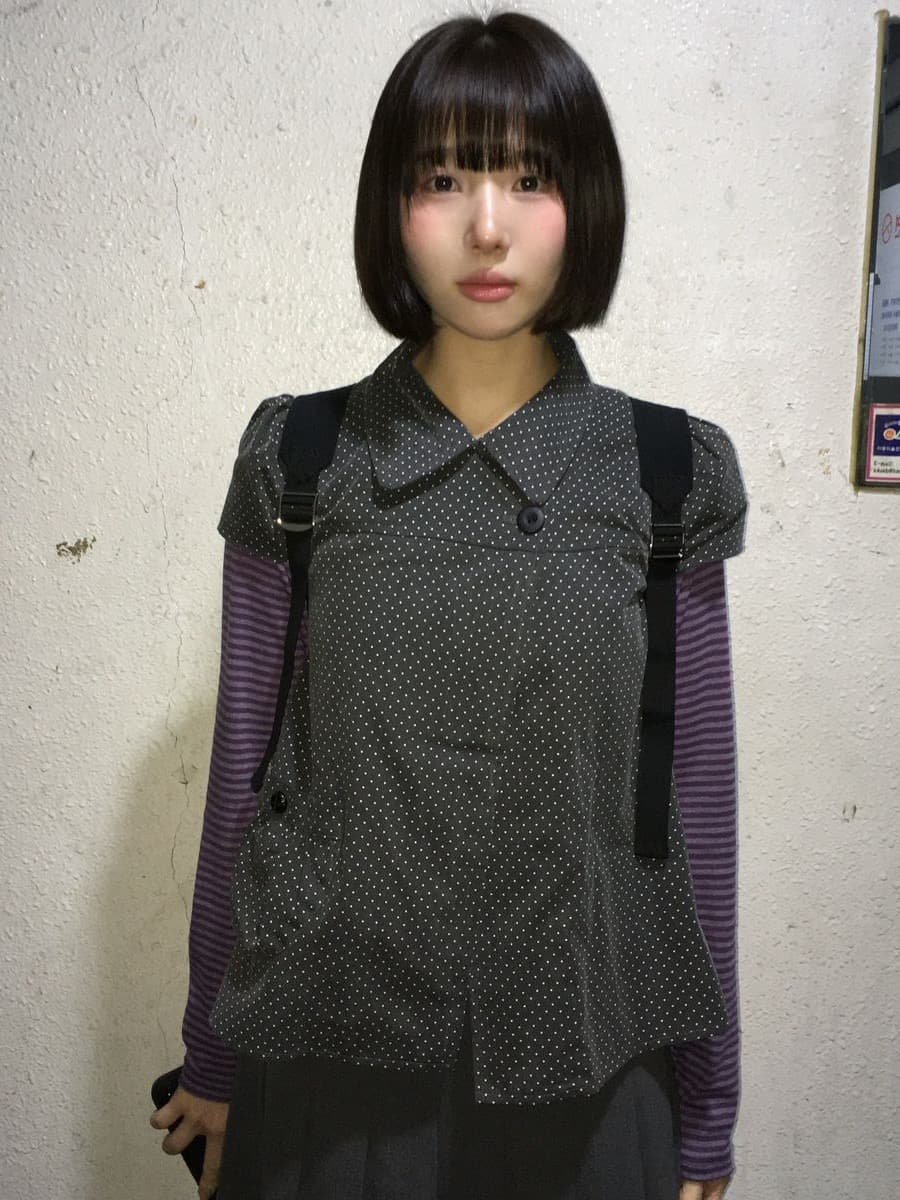 재고 있음 한국 레트로 달콤함 일본식 도트 무늬 두 버클 Chic 주머니 디자인 스택 착용 반팔 셔츠 맨위 이미지 4