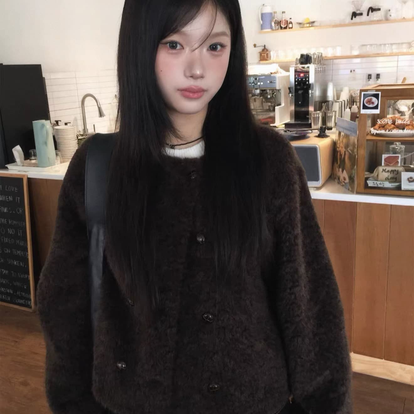 한국 동대문 2026 가을 겨울 한국 스타일 모피 레트로 스웨이드 여성 코트 이미지 3