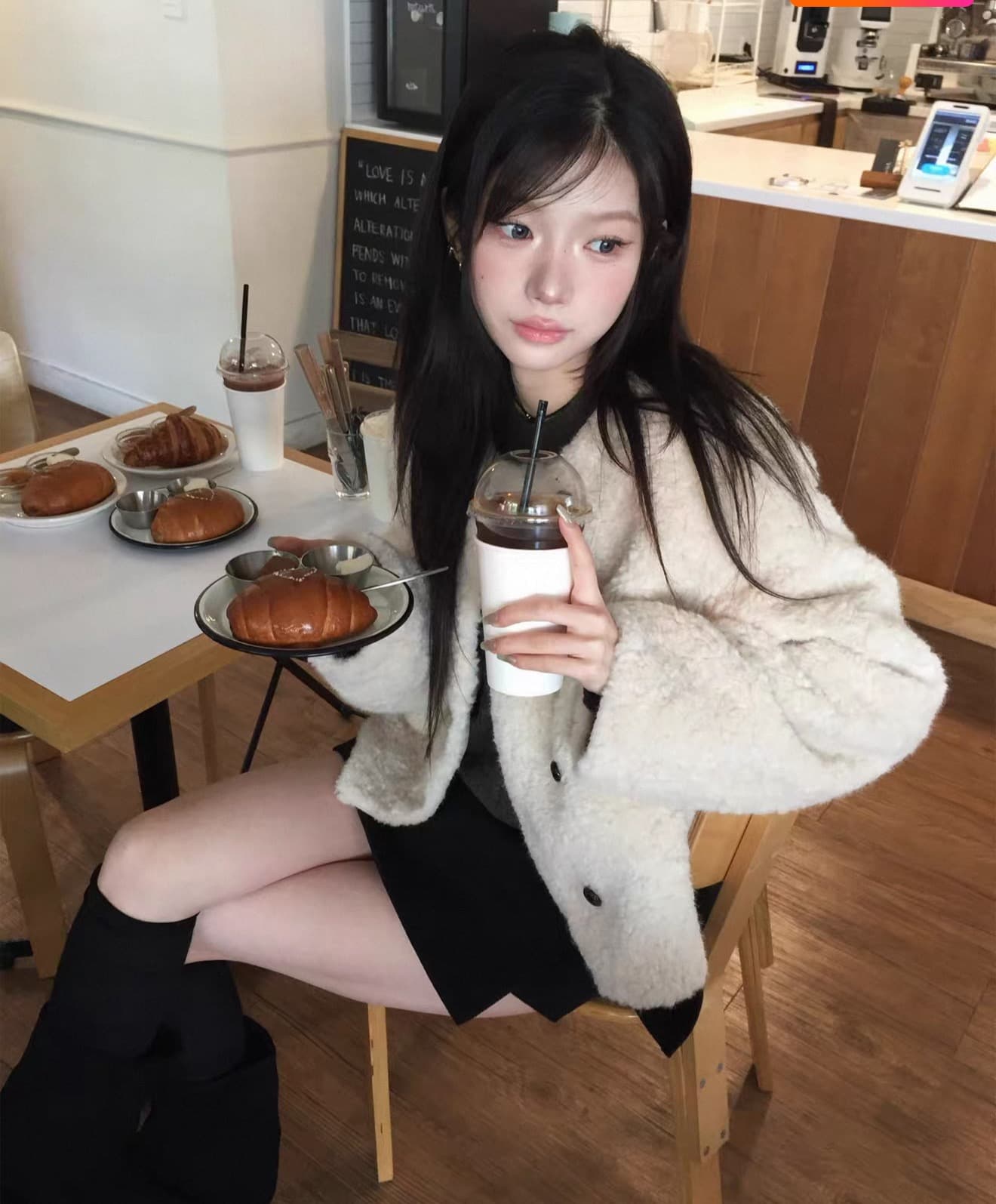 한국 동대문 2026 가을 겨울 한국 스타일 모피 레트로 스웨이드 여성 코트 상세 이미지 9