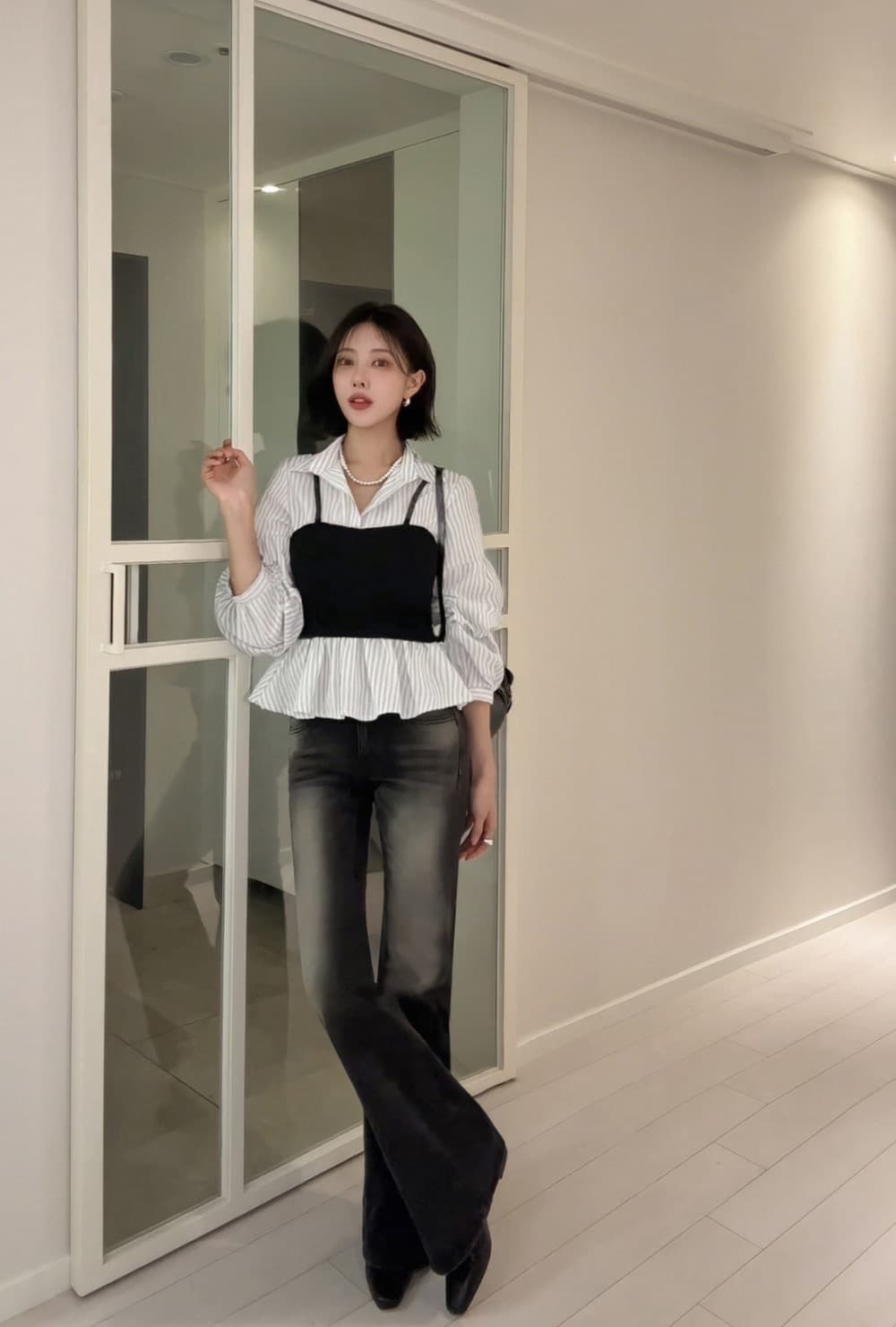 봄 새로운 한 부서 스트라이프 허리 수축 슬림해 보이는 페이크 레이어드 패치워크 여성 셔츠 말뚝 더미 소매 디자인 센스 맨위 여성 상세 이미지 15