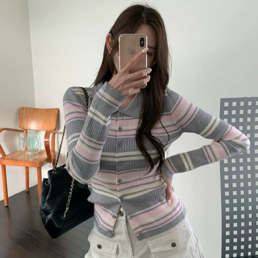 재고 있음 한국 동대문 가을 품격 다용도 슬림해 보이는 몸매 가꾸기 폴로 칼라 싱글 줄 버튼 스트라이프 긴팔 니트 스웨터 이미지 3