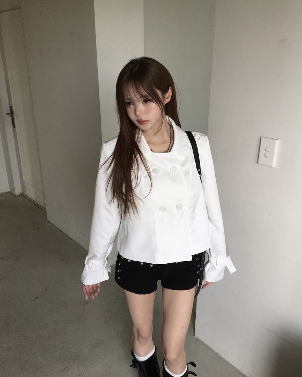 재고 있음 물품 디자인 센스 캐주얼 쇼트 스타일 이중 버튼 폴로 칼라 바람막이 재킷 재킷 상세 이미지 5