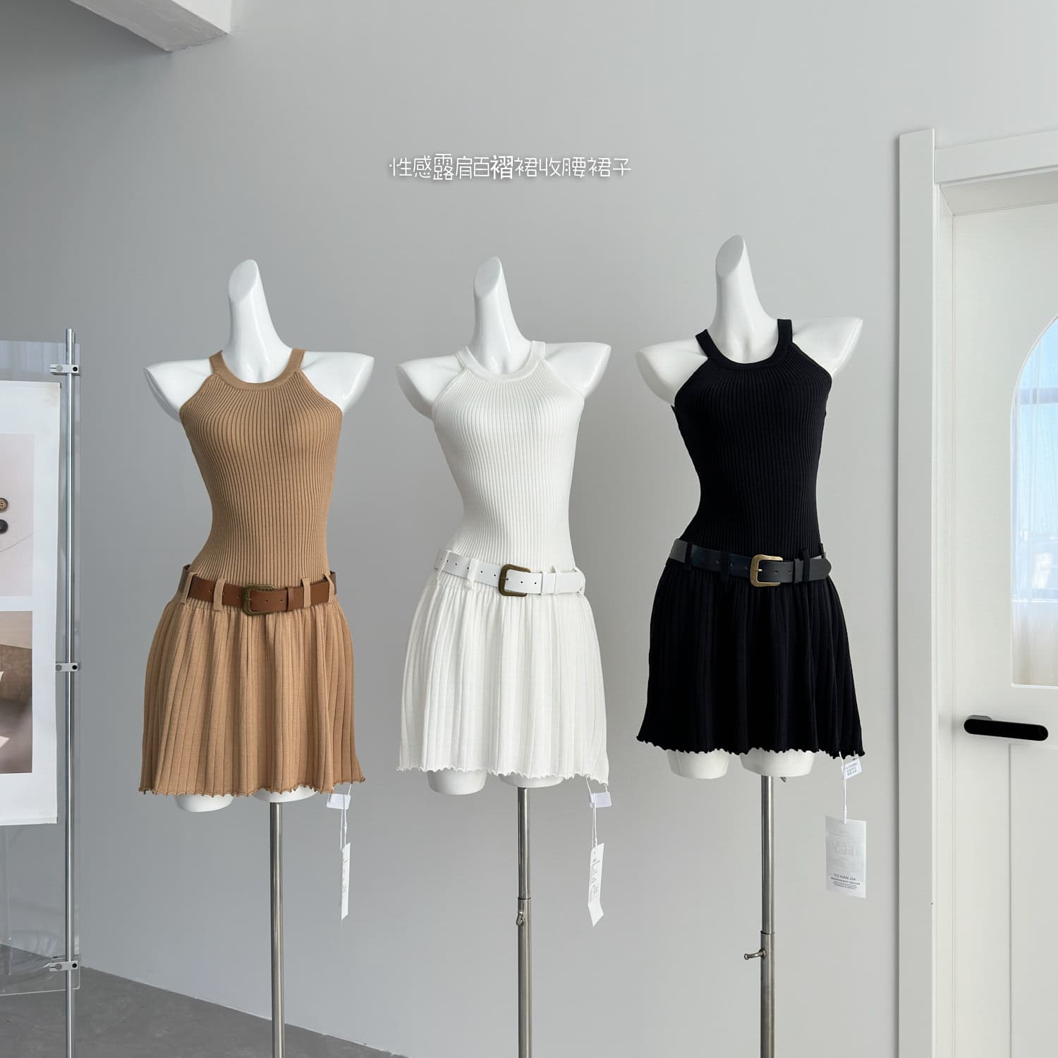 okmashop 화이트 제직 조용한 시리아 니트 행침 목 여성 드레스 여름 섹시함 오프숄더 플리츠 스커트 허리 수축 치마 이미지 2
