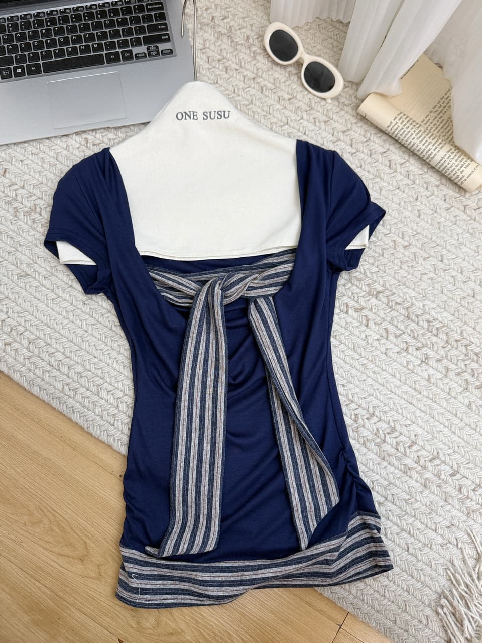 대 말더듬기 다우 시시 빛 틈 블루 레트로 학원 스타일 나비 레이스업 맨위 여름 허리 측면 펌프 Pleat 티셔츠 상세 이미지 10
