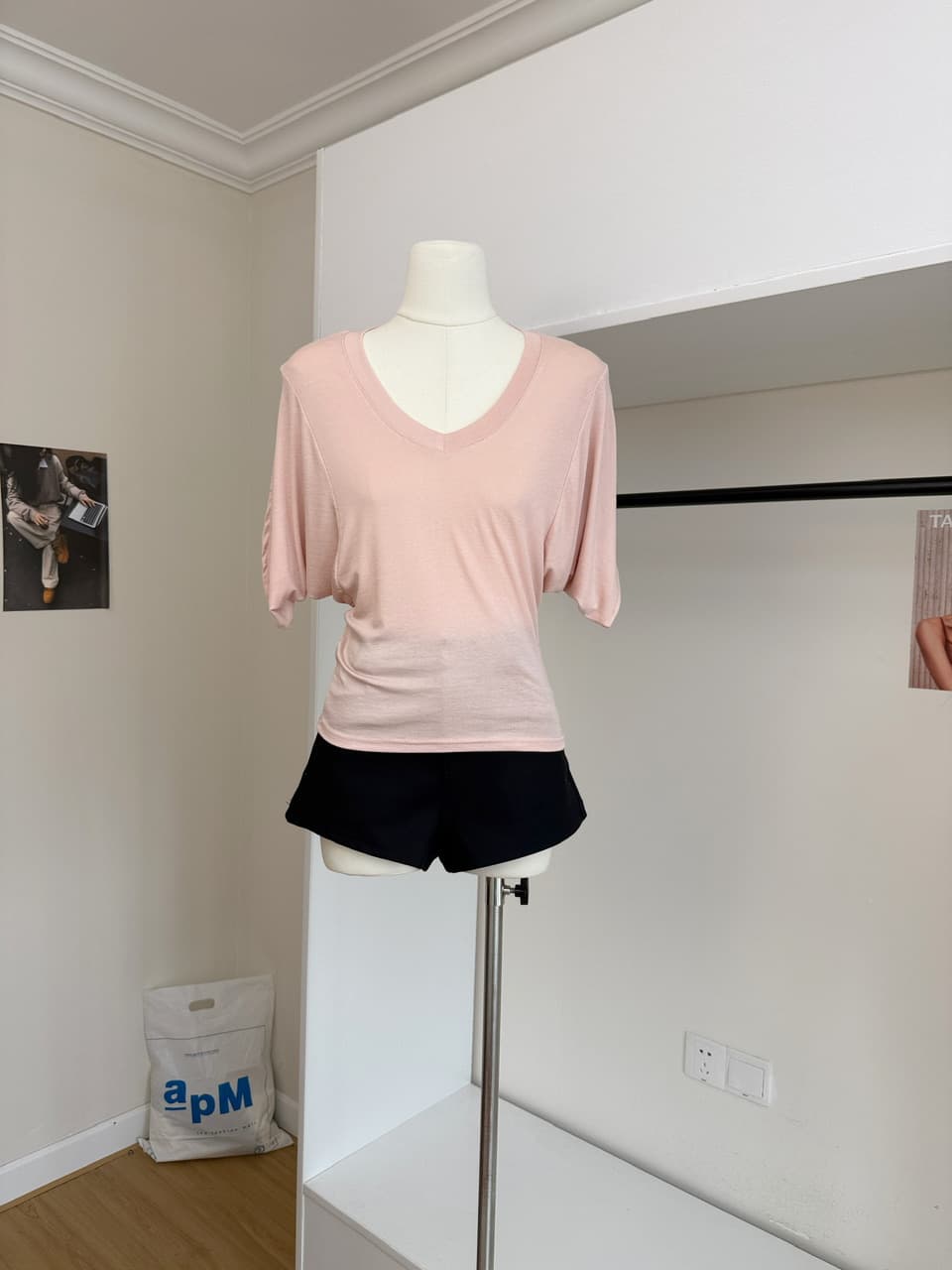 suuuicee 녹색 치자 나무 재스민 100 라이 경기 서울 순수한 욕망 분위기 센스 배트윙 소매 티셔츠 루즈핏 V넥 맨위 상세 이미지 6