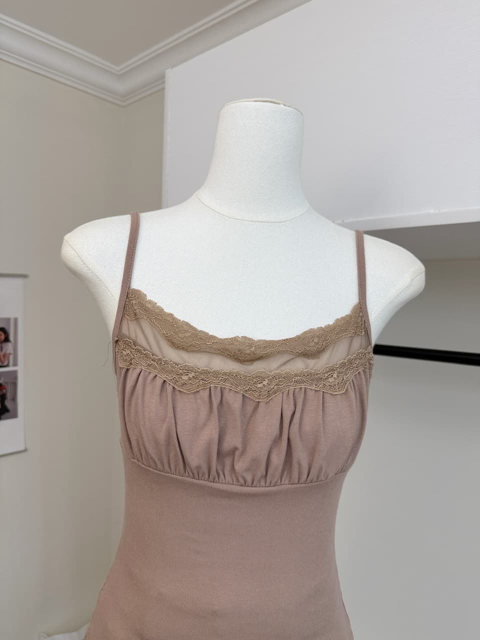 jmshop 어둡고 조용한 멀리 흐름 옥 순수한 욕망 레이스 레이스 슬립 여성 여름 깨진 Pleat 디자인 허리 수축 슬림해 보이는 맨위 상세 이미지 6