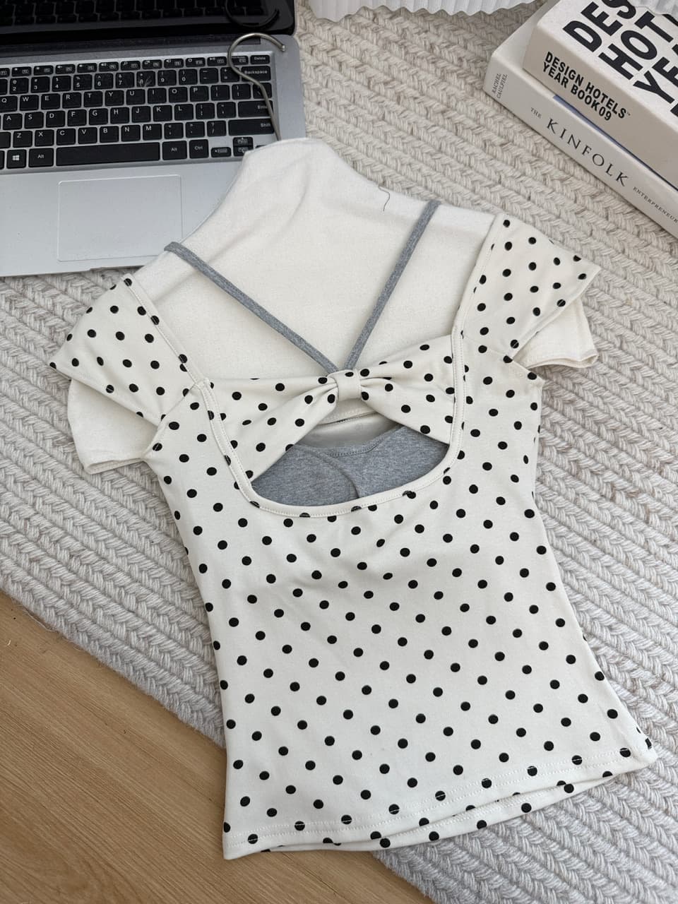 callmeear 배색 페이크 레이어드 티셔츠 긍정적 인 어깨 반팔 티셔츠 여성 여름 몸매 가꾸기 반소매 맨위 상세 이미지 28