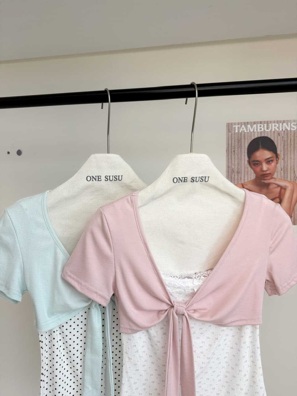 callmeear 배색 나비 매듭 티셔츠 패치워크 디자인 센스 페이크 레이어드 u 칼라 반팔 맨위 여성 여름 상세 이미지 11