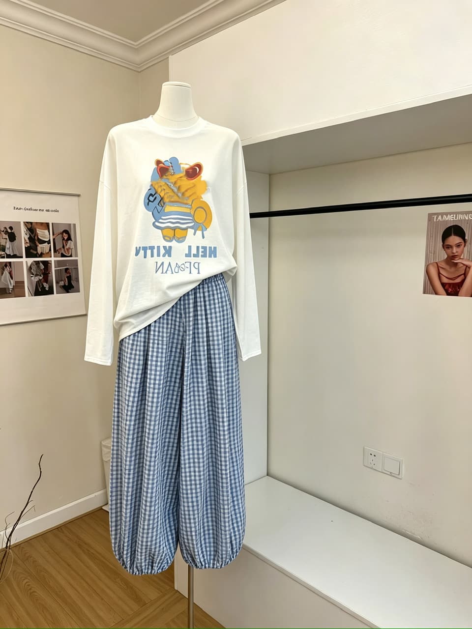 한 부서 분위기 센스 kitty 프린트 라운드 넥 긴팔 티셔츠 파란색 체크무늬 와이드 레그 팬츠 루즈핏 슬림해 보이는 연령 감소 세트 상세 이미지 3