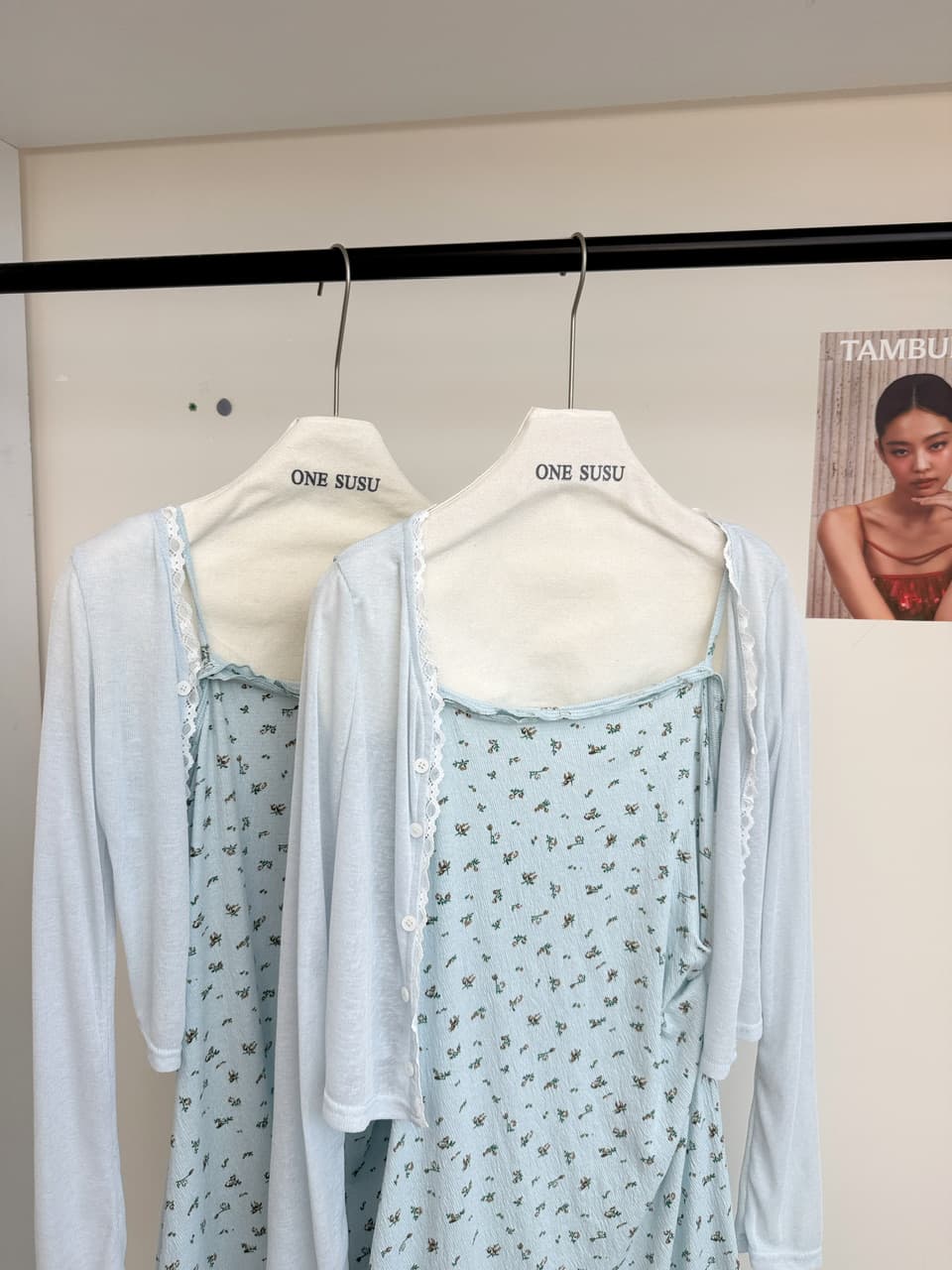 y.jia 이순신 지아 아이스 티 질감 센스 꽃무늬 다용도 슬립 드레스 슬림해 보이는 캐주얼 자외선 차단 오픈 가디건 세트 여성 상세 이미지 10