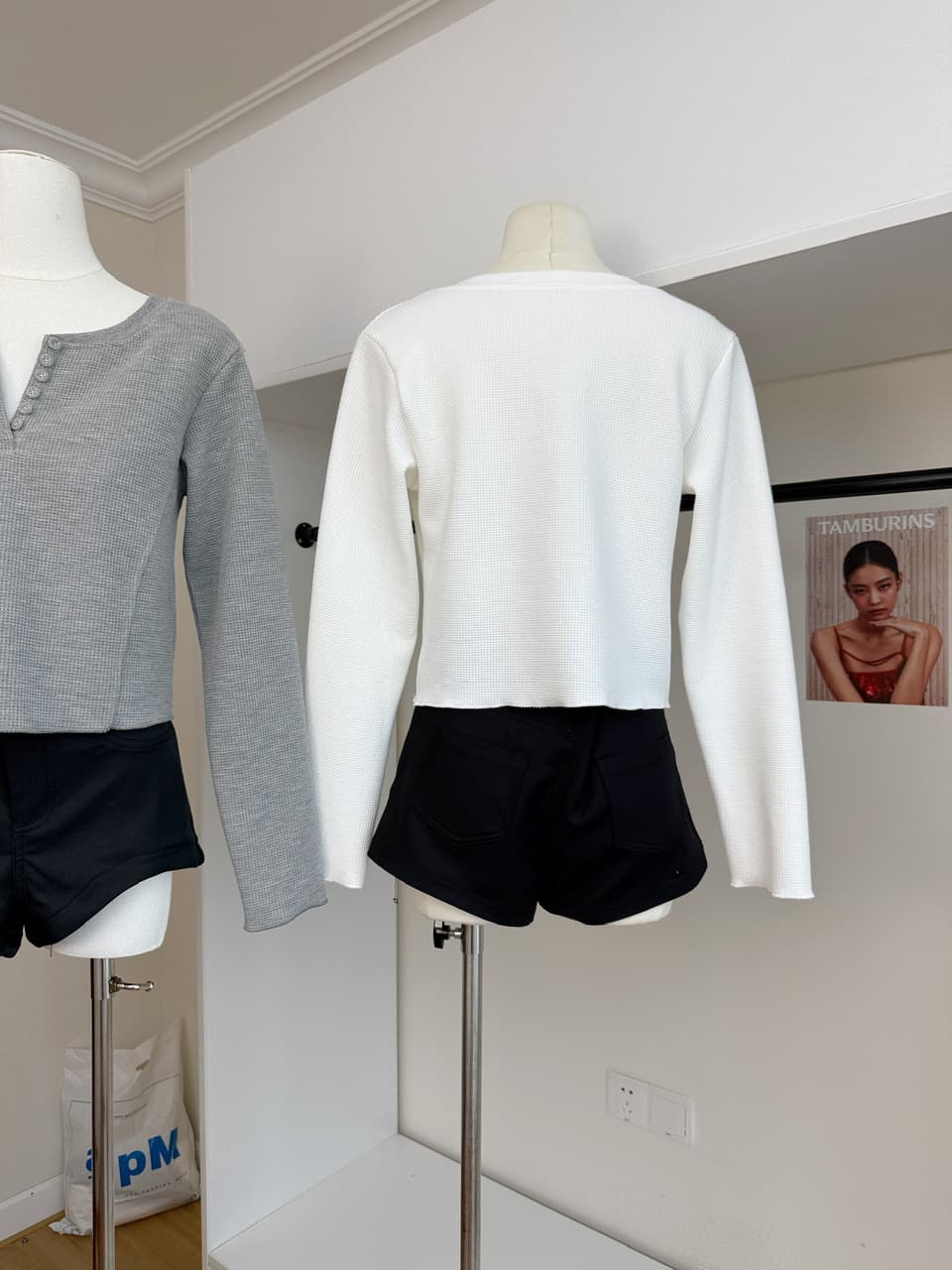 jmshop 화이트 여성 baggy 순수한 욕망 u 칼라 후아 남편 그리드 니트 티셔츠 여성 가을 몸매 가꾸기 슬림해 보이는 긴팔 맨위 상세 이미지 8