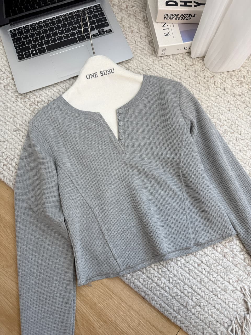 jmshop 화이트 여성 baggy 순수한 욕망 u 칼라 후아 남편 그리드 니트 티셔츠 여성 가을 몸매 가꾸기 슬림해 보이는 긴팔 맨위 상세 이미지 18