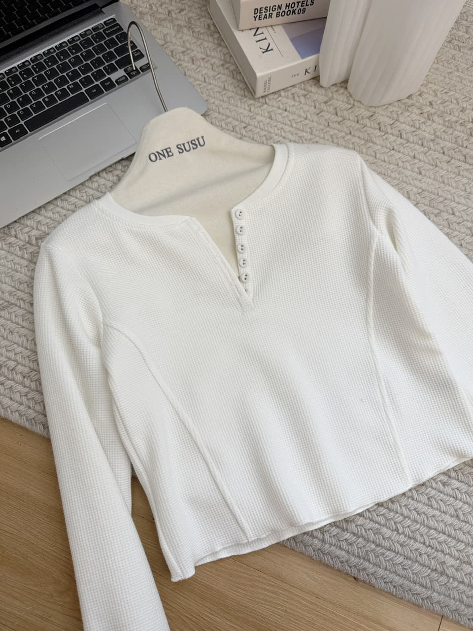 jmshop 화이트 여성 baggy 순수한 욕망 u 칼라 후아 남편 그리드 니트 티셔츠 여성 가을 몸매 가꾸기 슬림해 보이는 긴팔 맨위 상세 이미지 22