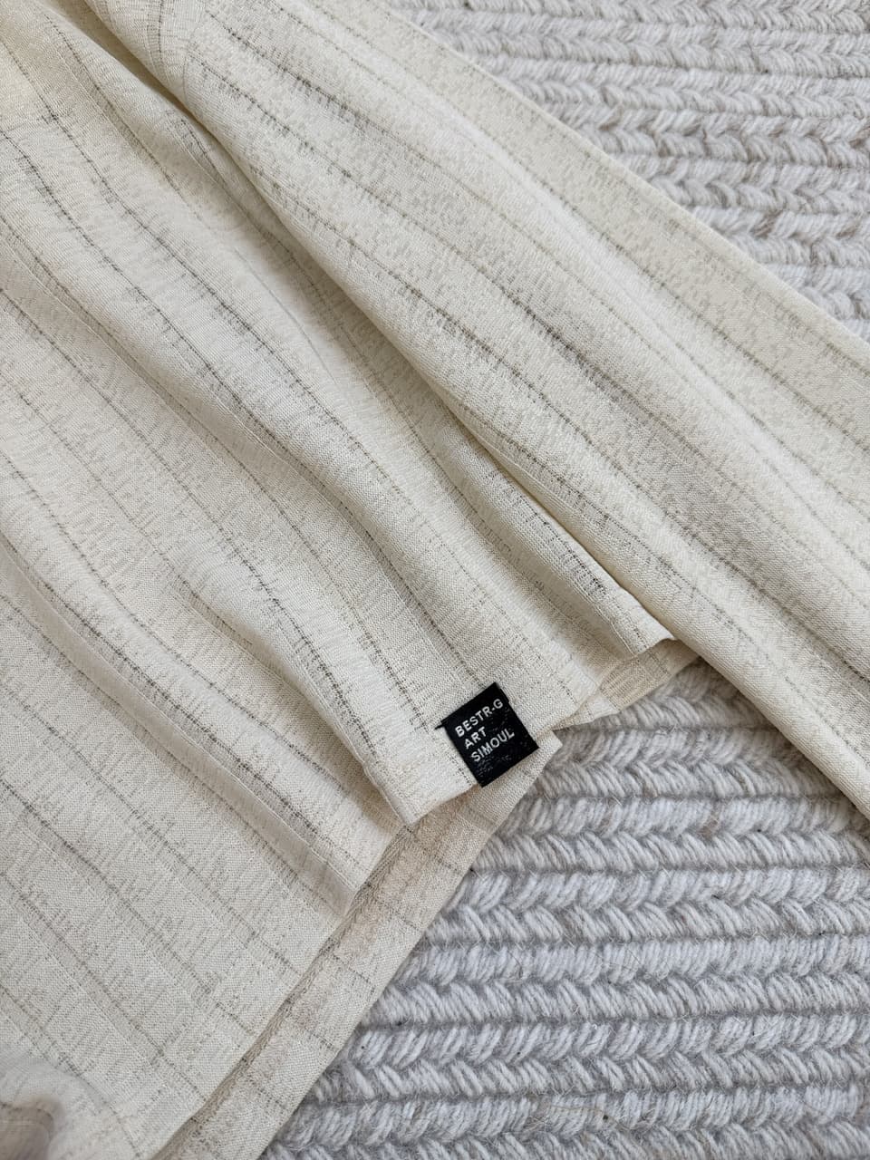 placeorder 한 부서 비스듬한 어깨 보트 칼라 루즈핏 마이크로 ~을 통해 긴팔 티셔츠 슬림해 보이는 질감 센스 자외선 차단 니트 블라우스 상세 이미지 15