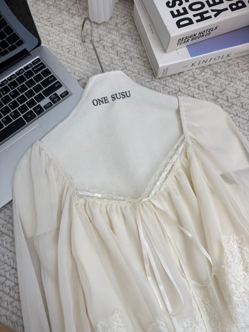 감사합니다. 아니요 고기 레이스 측면 패치워크 광장 칼라 나팔 긴팔 시폰 셔츠 여성 가을 부드러운 쇼트 스타일 인형 셔츠 맨위 상세 이미지 20