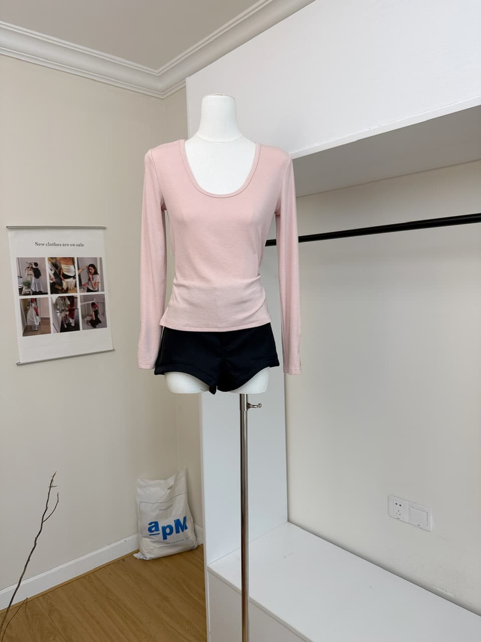 im ~까지 코디 만금유 부드러운 찹쌀 양모 느낌 u 칼라 만나는 맨위 여성 가을 몸매 가꾸기 슬림해 보이는 긴팔 티셔츠 상세 이미지 6