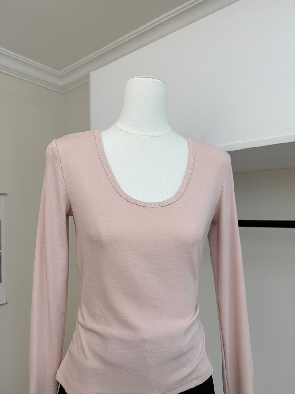 im ~까지 코디 만금유 부드러운 찹쌀 양모 느낌 u 칼라 만나는 맨위 여성 가을 몸매 가꾸기 슬림해 보이는 긴팔 티셔츠 상세 이미지 7
