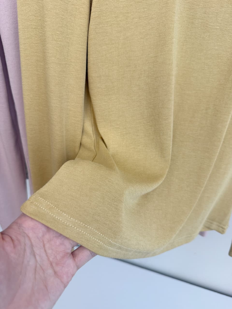 im ~까지 코디 만금유 부드러운 찹쌀 양모 느낌 u 칼라 만나는 맨위 여성 가을 몸매 가꾸기 슬림해 보이는 긴팔 티셔츠 상세 이미지 19