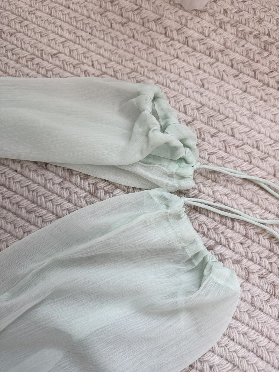 감사합니다. 아니요 고기 펌프 Pleat 라운드 넥 랜턴 버블 긴팔 시폰 셔츠 여성 가을 부드러운 바람 얇고 가벼운 루즈핏 맨위 상세 이미지 21