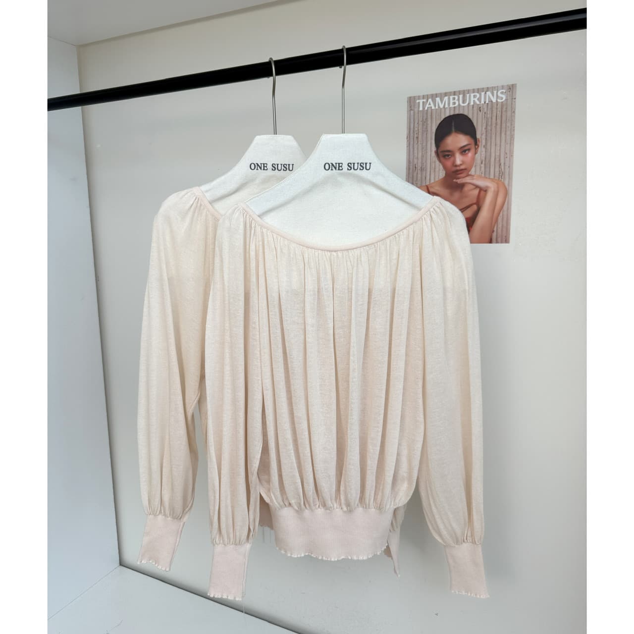 oyff 어디서? 어디서? 와라. 싱글 아마 차가운 셔츠 대 네클라인 펌프 Pleat 긴팔 비스듬한 어깨 니트 맨위 몸매 가꾸기 작은 셔츠 이미지 6