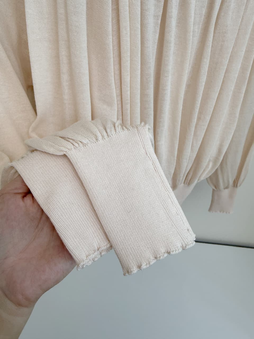 oyff 어디서? 어디서? 와라. 싱글 아마 차가운 셔츠 대 네클라인 펌프 Pleat 긴팔 비스듬한 어깨 니트 맨위 몸매 가꾸기 작은 셔츠 상세 이미지 14