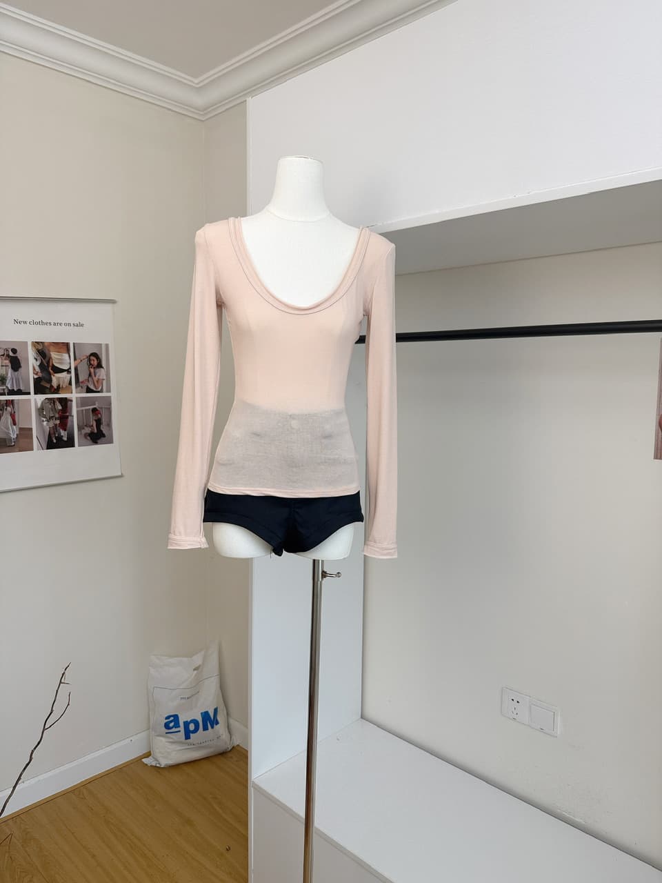 화이트 워터 여성 편안함 가면 t u 칼라 긴팔 티셔츠 여성 이른 가을 한 부서 느긋한 느슨함 센스 몸매 가꾸기 슬림해 보이는 맨위 상세 이미지 4