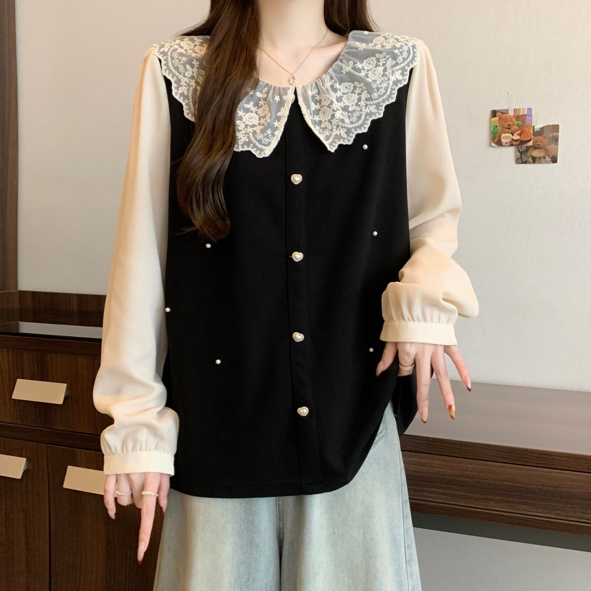 실사 빅 사이즈 여성 의류 프랑스식 패치워크 라운드 넥 연령 감소 작은 셔츠 지방 mm 2026 가을 몸매 가꾸기 슬림해 보이는 맨위 상세 이미지 3