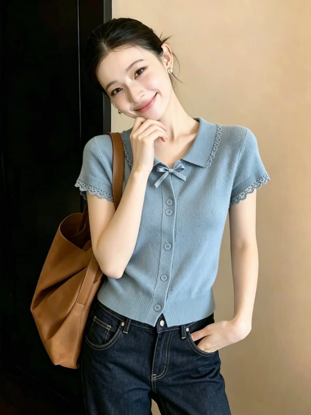 고유 한 디자인 센스 레이스 조각 니트 스웨터 2026 여름 POLO 칼라 반팔 프로 피부 다용도 맨위 작은 셔츠 여성 상세 이미지 4
