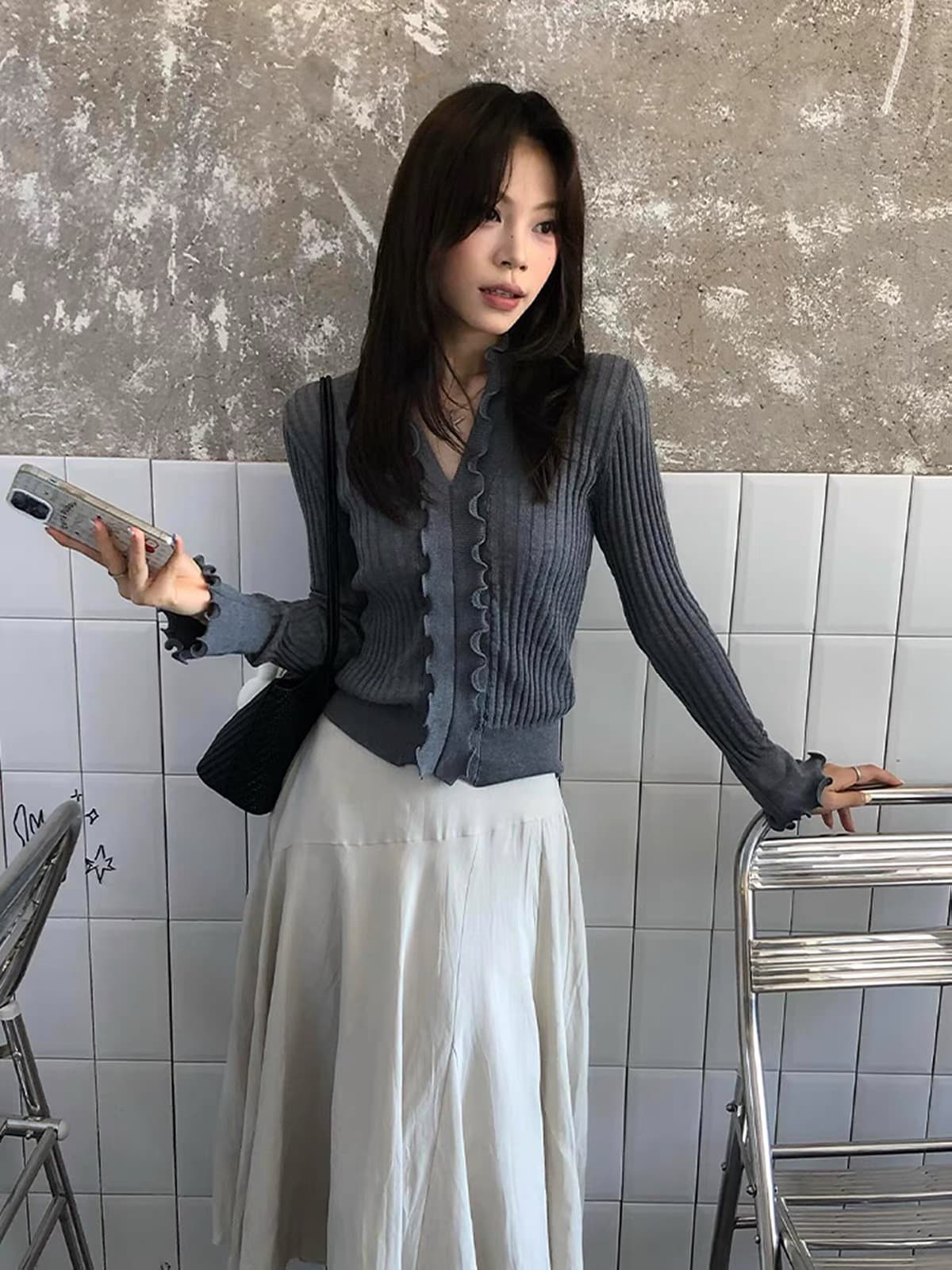 한 부서 새로운 프릴 V넥 니트 스웨터 여성 몸매 가꾸기 슬림해 보이는 다용도 긴팔 맨위 트렌디 이미지 3