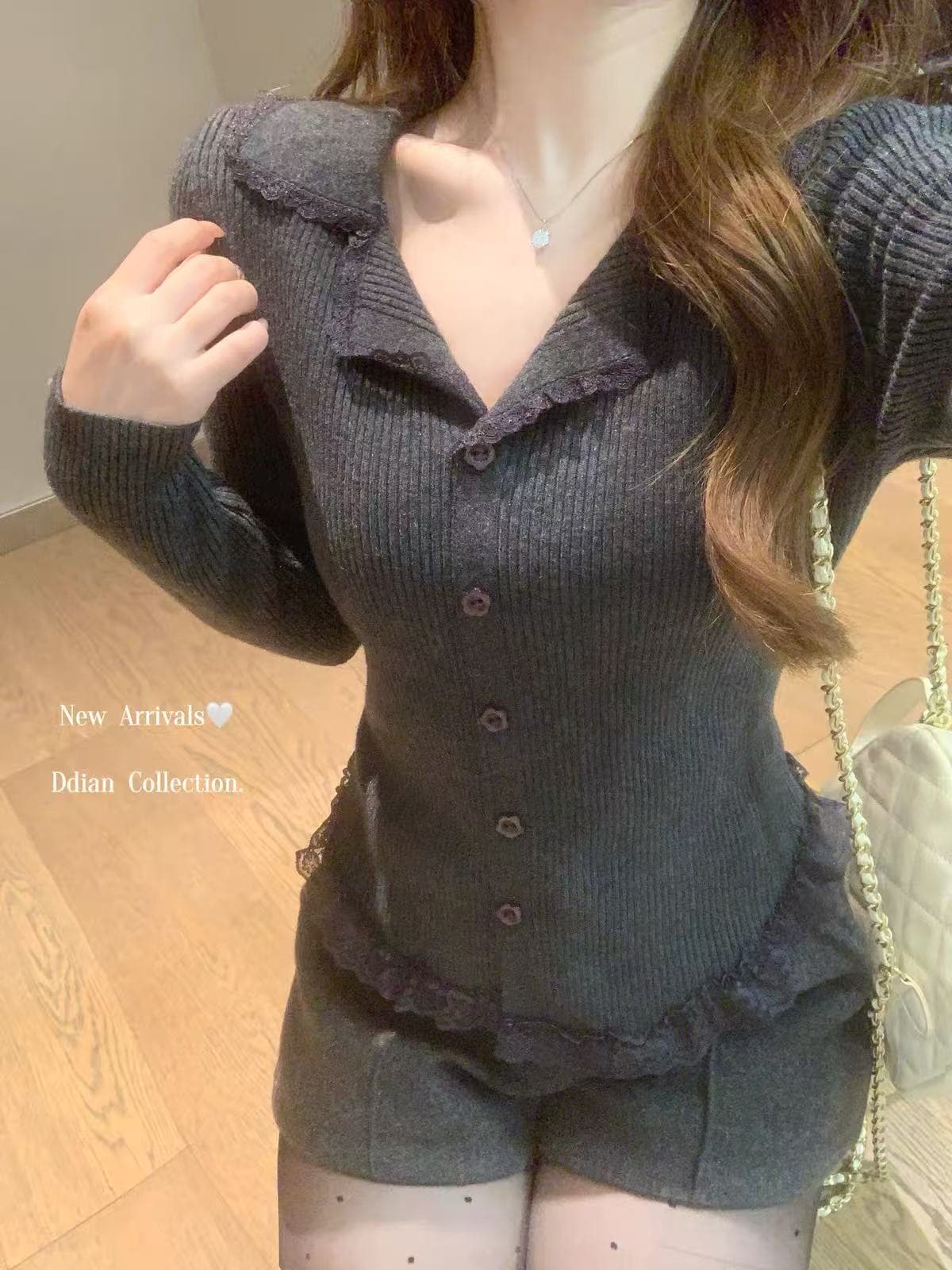 프랑스식 달콤함 레이스 측면 길이 소매 짠 셔츠 여성 가을 의상 새로운 외국 가스 몸매 가꾸기 슬림해 보이는 인사이드 가져 가라. 기본 셔츠 맨위 상세 이미지 4
