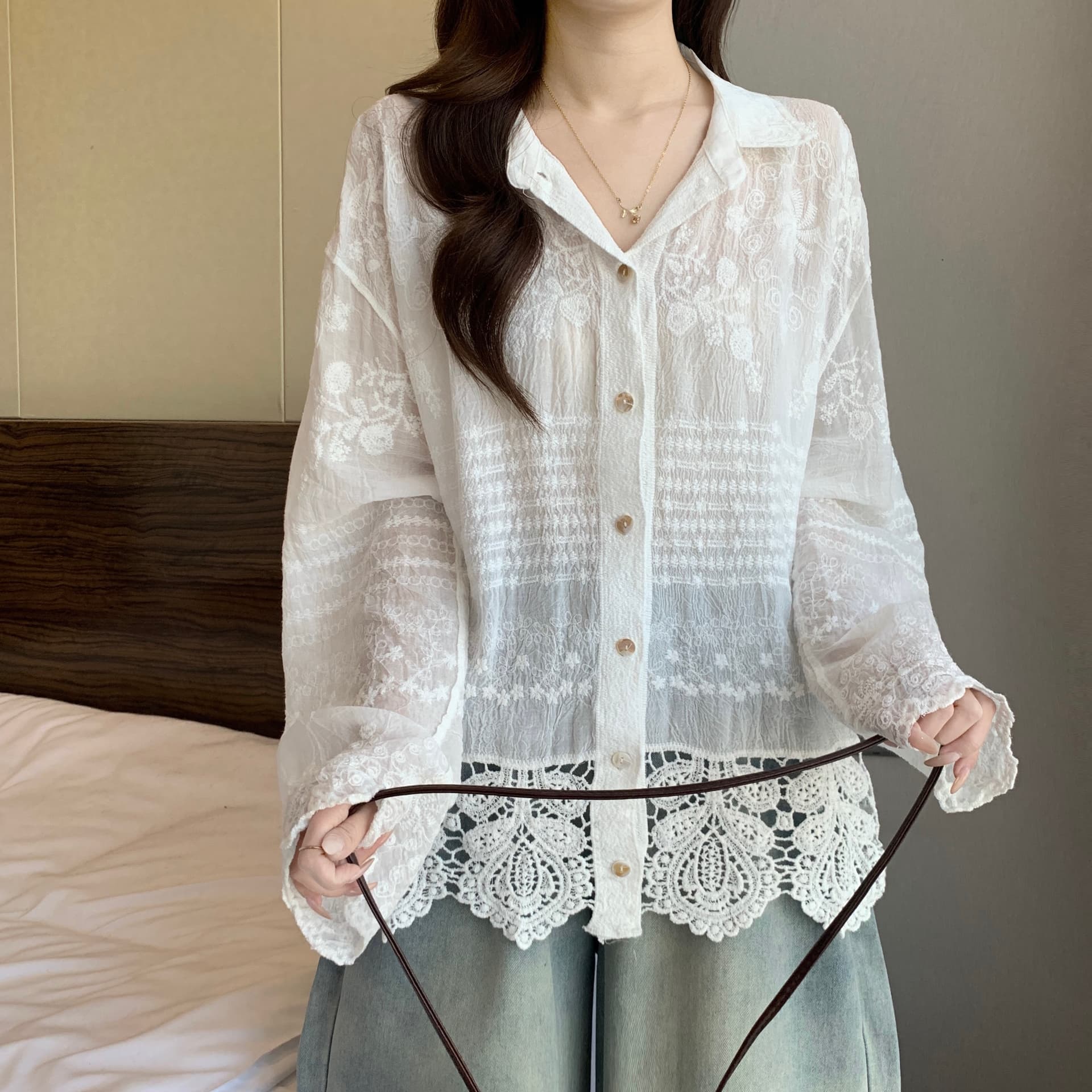고급 센스 레이스 자카드 긴팔 화이트 여성 셔츠 봄 가을 빅 사이즈 지방 mm 루즈핏 표지 배 POLO 칼라 맨위 이미지 2