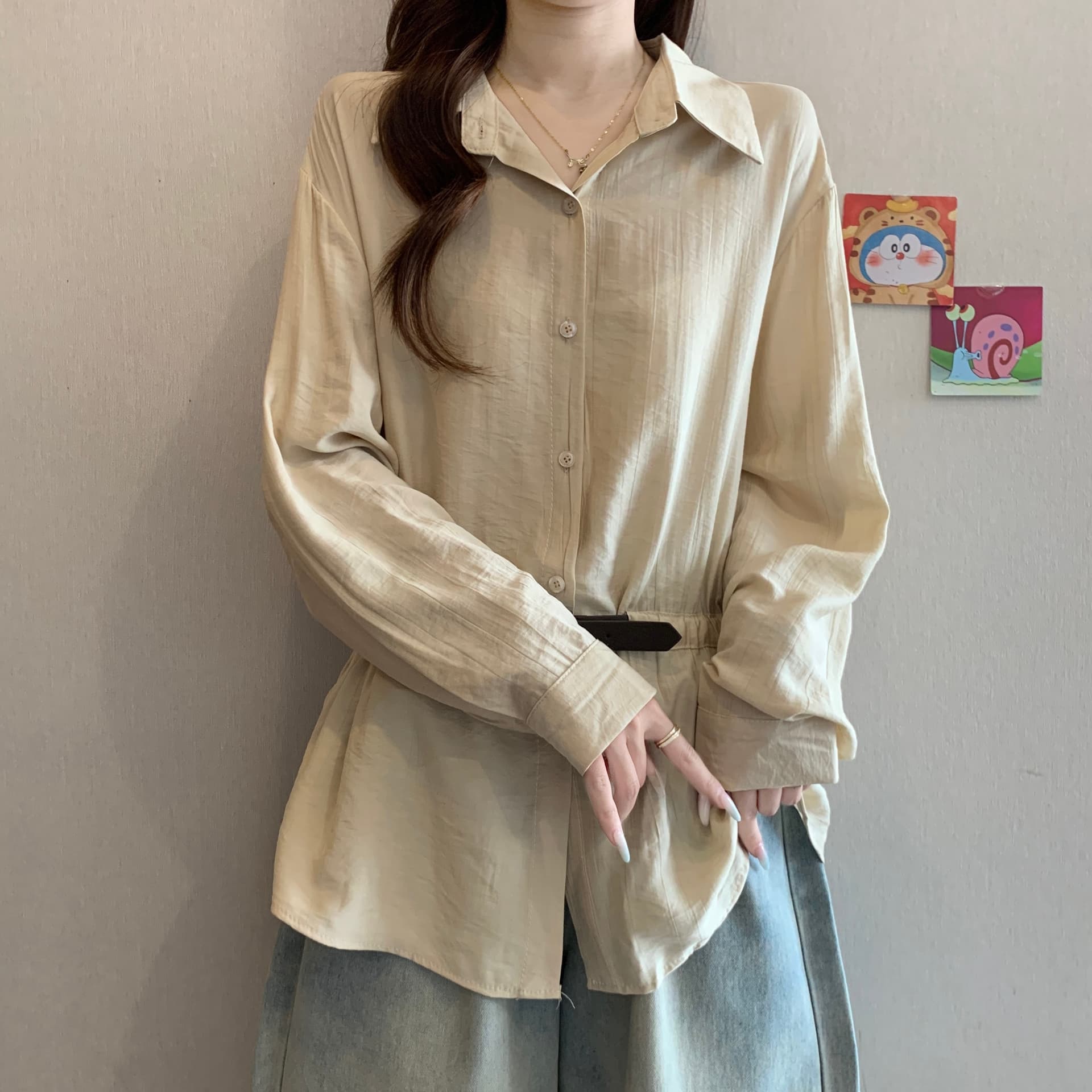 프랑스식 오래된 돈 바람 POLO 칼라 여성 셔츠 이른 가을 2026 새로운 출퇴근 빅 사이즈 디자인 센스 벨트 허리 수축 맨위 상세 이미지 3