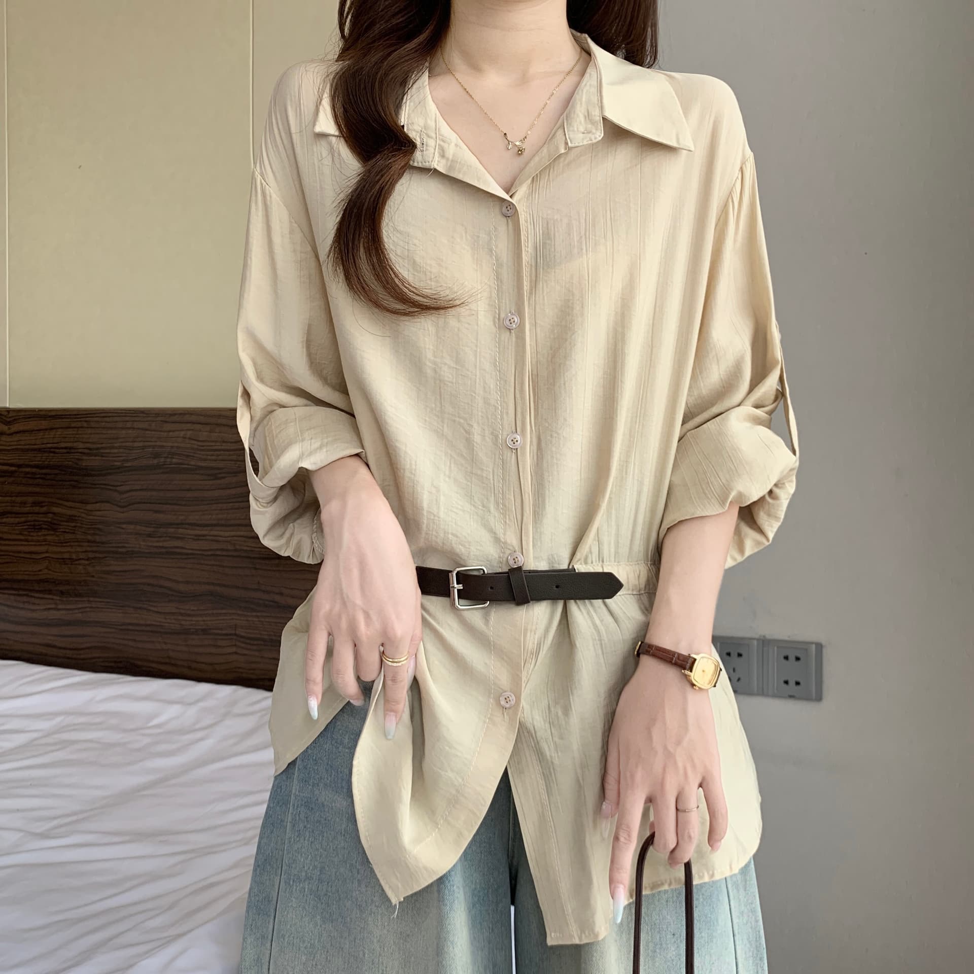 프랑스식 오래된 돈 바람 POLO 칼라 여성 셔츠 이른 가을 2026 새로운 출퇴근 빅 사이즈 디자인 센스 벨트 허리 수축 맨위 상세 이미지 12