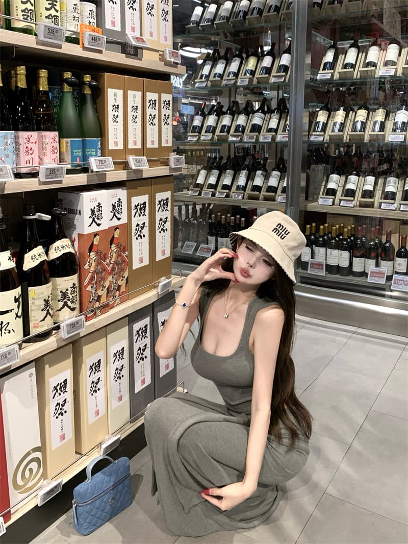 실사 새로운 작은 대중 핫걸 벨트 가슴 패드 광장 칼라 몸매 가꾸기 쇼트 스타일 조끼 스트랩 도루 센스 타이트 스커트 반신 스커트 상세 이미지 21