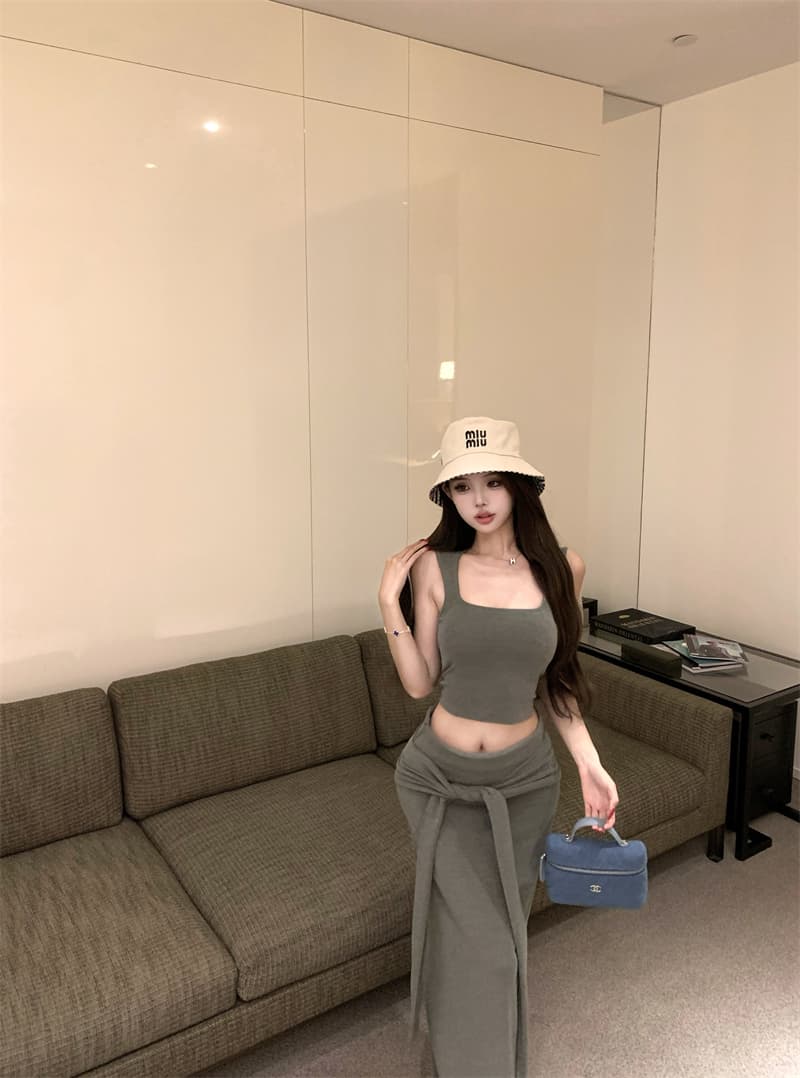실사 새로운 작은 대중 핫걸 벨트 가슴 패드 광장 칼라 몸매 가꾸기 쇼트 스타일 조끼 스트랩 도루 센스 타이트 스커트 반신 스커트 상세 이미지 25