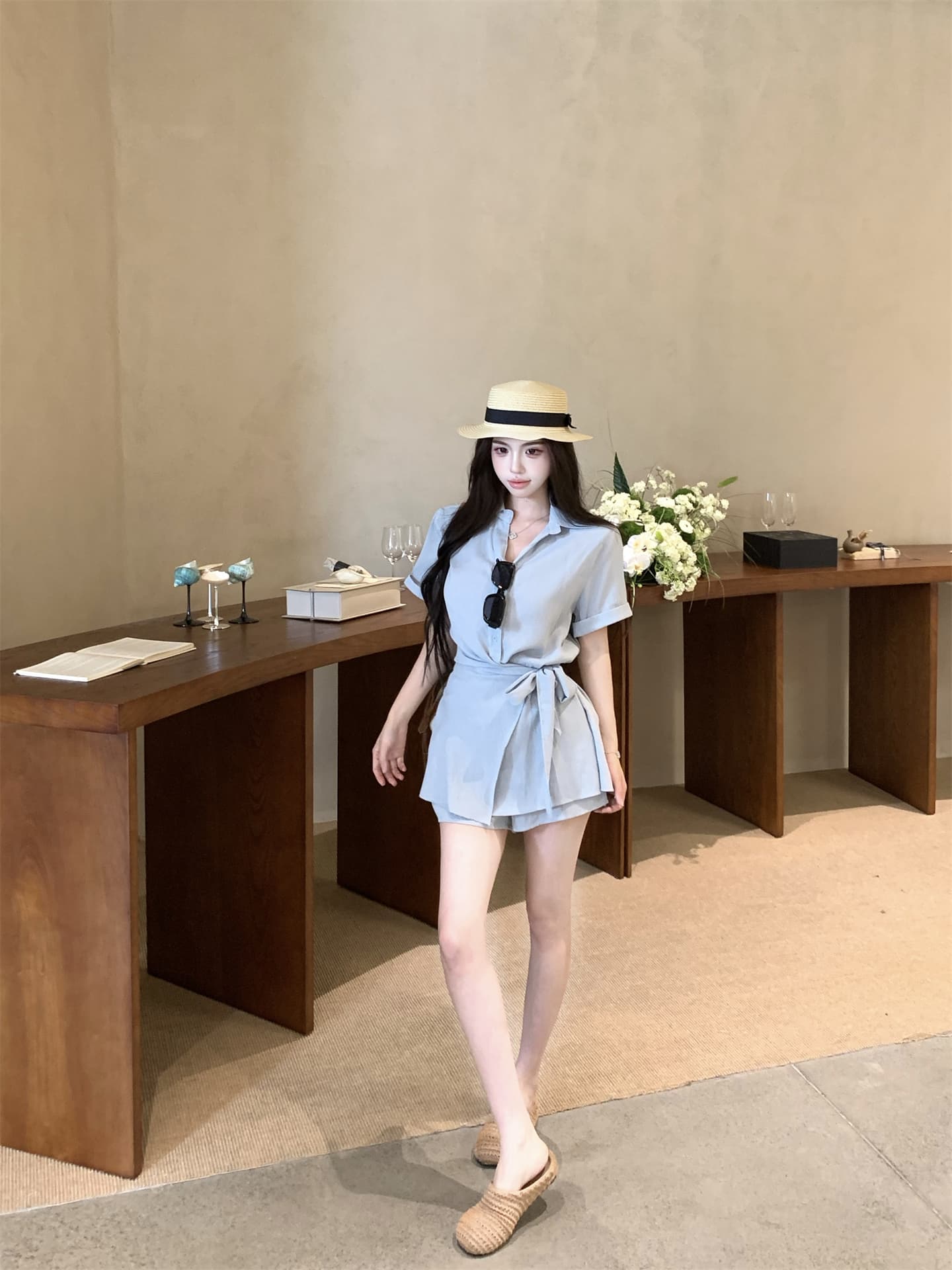 실사 디자인 센스 품격 폴로 칼라 스트랩 허리 수축 셔츠 드레스 출퇴근 하이웨이스트 슬림해 보이는 반바지 투피스 세트 이미지 2