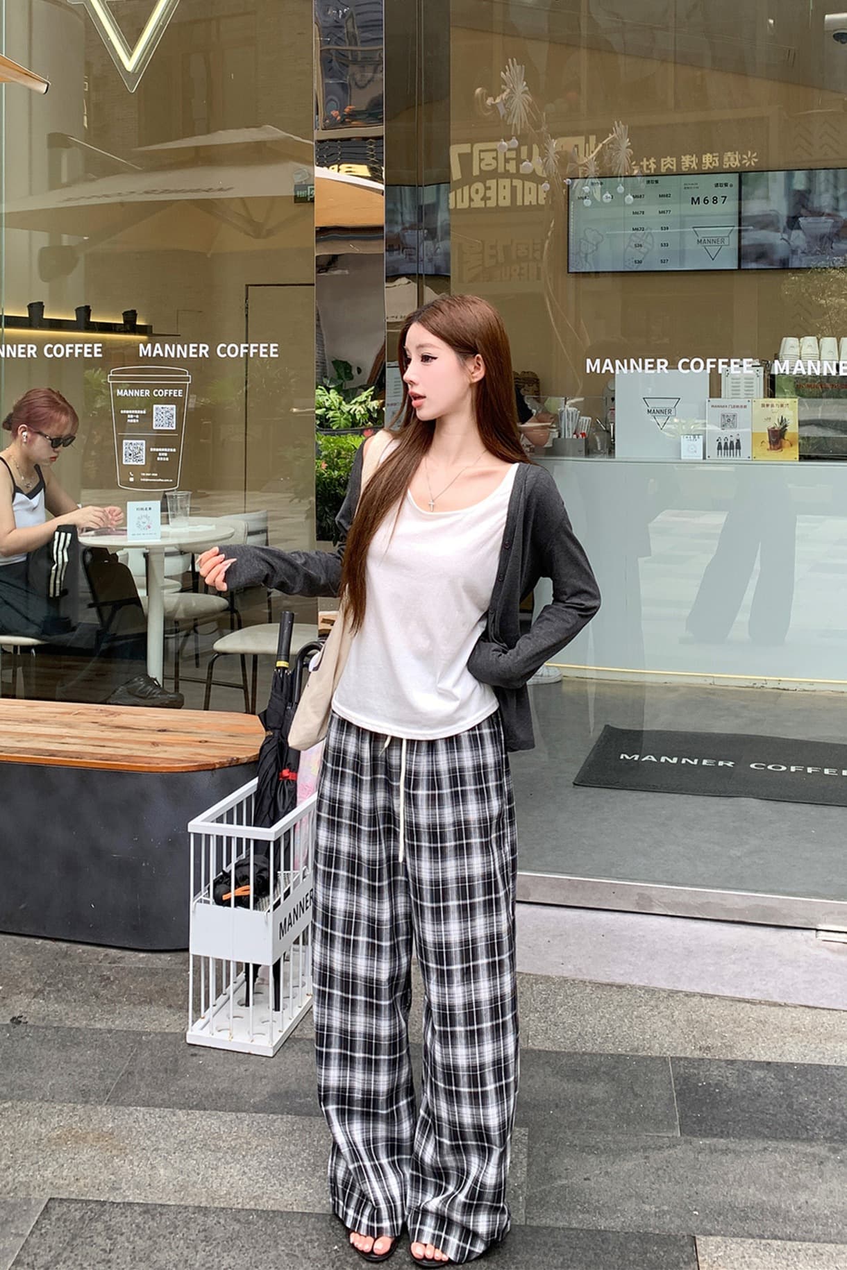 실사 이른 가을 한국 스타일 느긋한 바람 자외선 차단 니트 재킷 작은 조끼 캐주얼 체크무늬 와이드 레그 팬츠 3종 세트 이미지 6