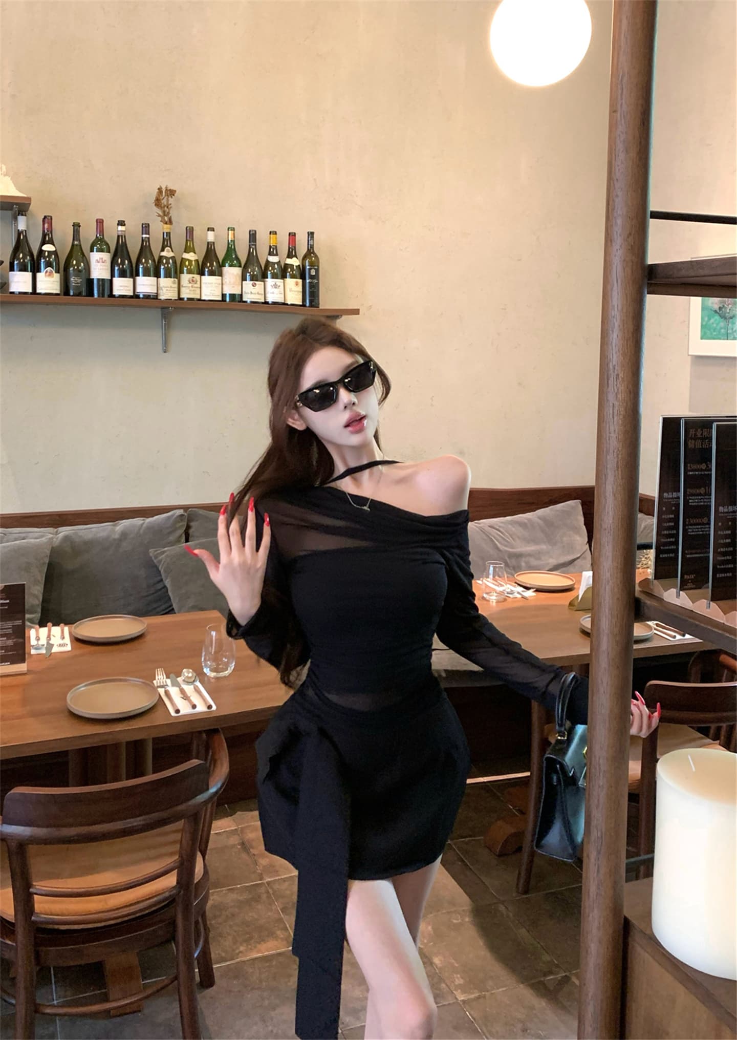실사 이른 가을 페이크 레이어드 오프숄더 섹시함 블랙 하프 ~을 통해 기본 셔츠 얇은 벨트 슬림해 보이는 반신 스커트 핫걸 세트 이미지 4
