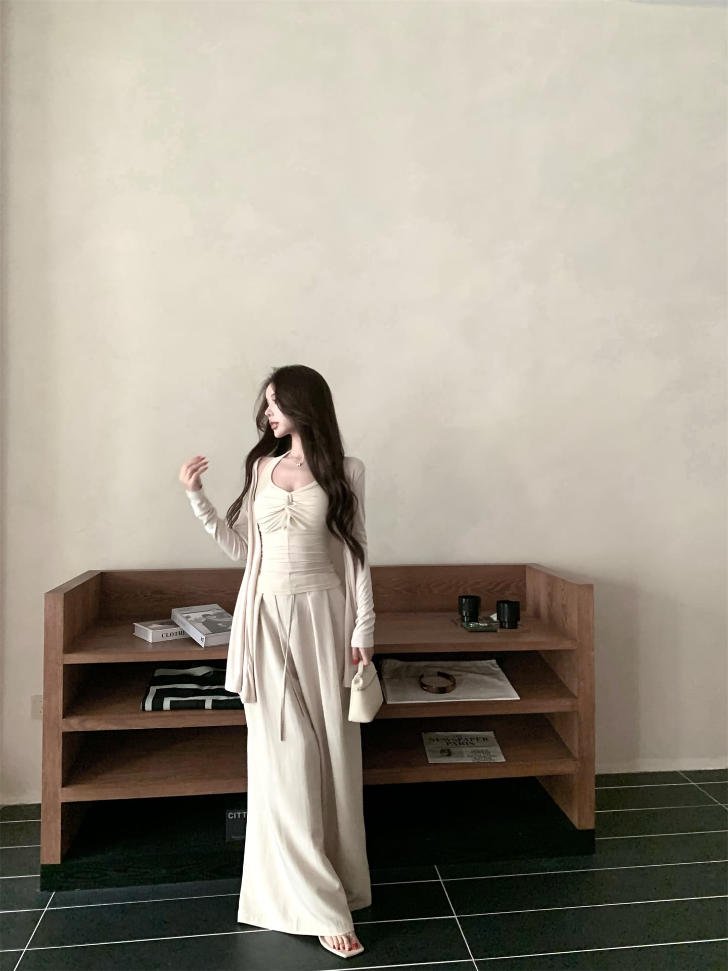실사 새로운 가을 어깨 긴팔 슬림해 보이는 얇은 스타일 자외선 차단 카디건 코트 행침 목 조끼 캐주얼 와이드 레그 팬츠 상세 이미지 8