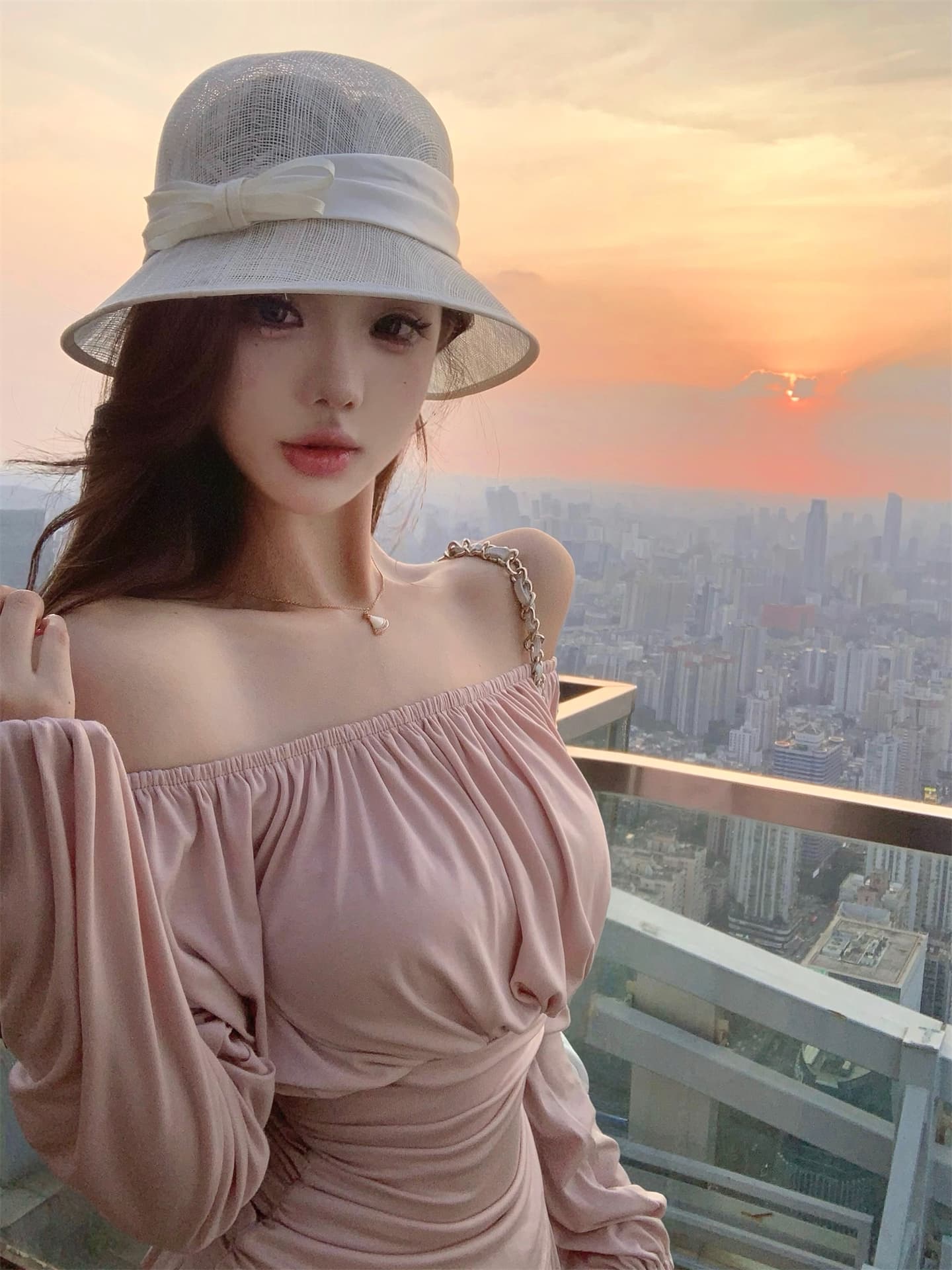 실사 이른 가을 우유 피부 세트 맨위 오프숄더 티셔츠 반바지 투피스 세트 상세 이미지 3