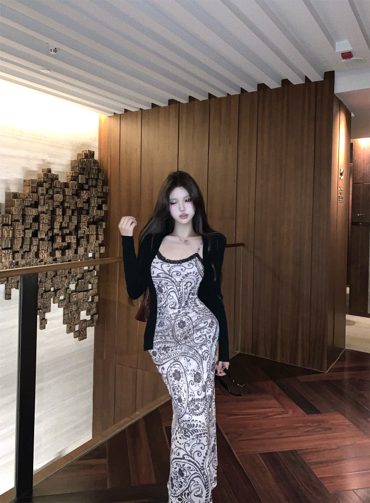 실사 이른 가을 레트로 프린트 레이스 조각 슈퍼 폭탄 망사 타이트 스커트 드레스 순면 자외선 차단 니트 스웨터 상세 이미지 5